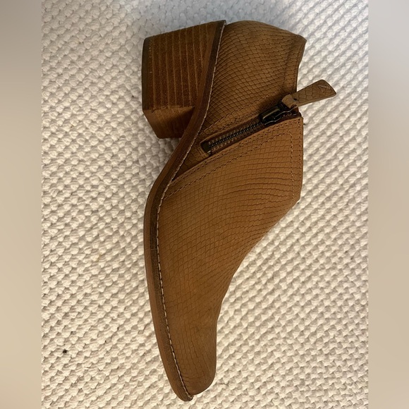 Zodiac Andle Boot - Latte size 8.5 - Picture 2 of 4